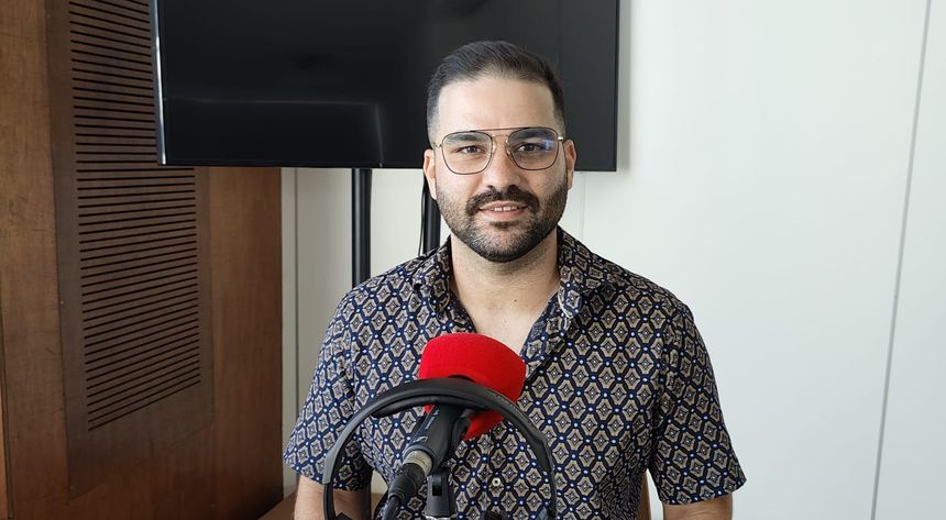 Jesús Machín en el programa especial de Crónicas desarrollado en el Islote de Fermina.