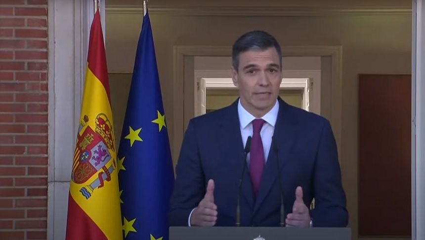 Pedro Sánchez durante la comparecencia.