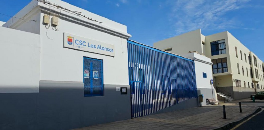 Imagen de la entrada del Centro Sociocultural.