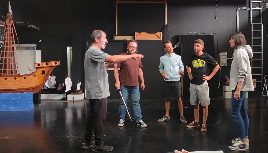 Ensayo de 'Loca Historia Maha'