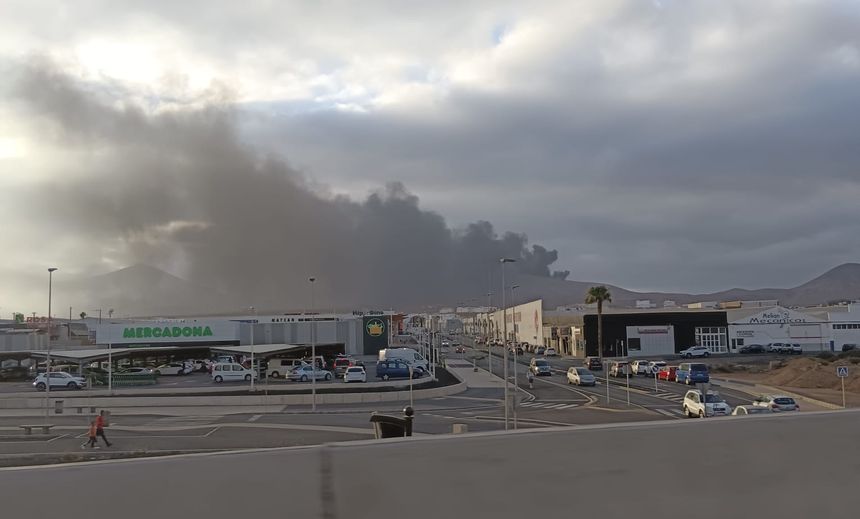 Desde cualquier rincón de la Isla se podía ver la imponente humareda