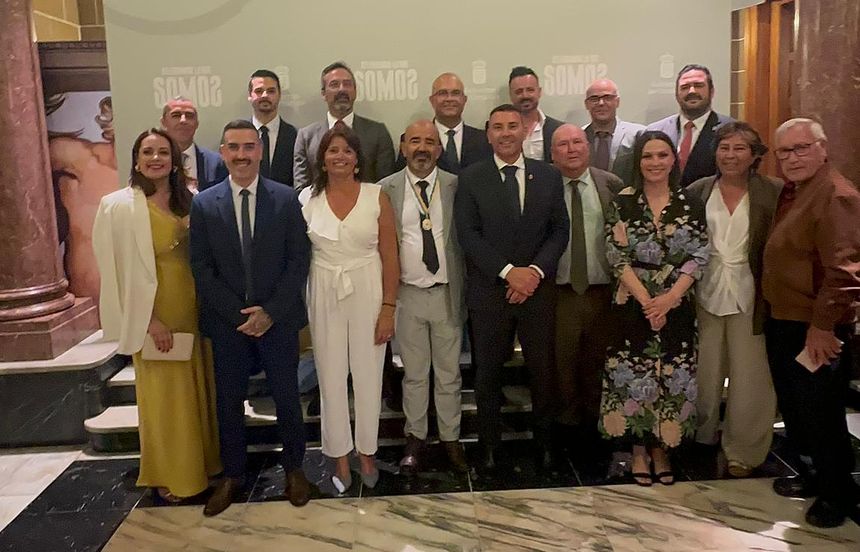 Numerosos representantes de la Isla acudieron al acto