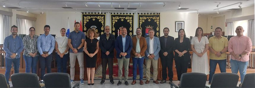 Los Buches con todos los integrantes del Gobierno de Arrecife