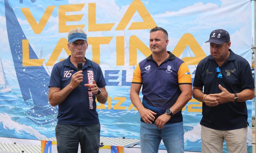 Santiago González junto a Ángel Lago y Juan Monzón