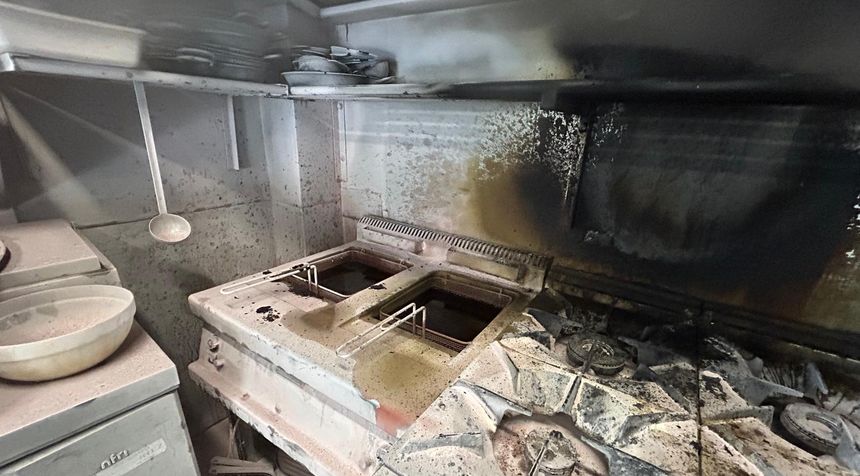 Imagen de la cocina quemada tras el incendio