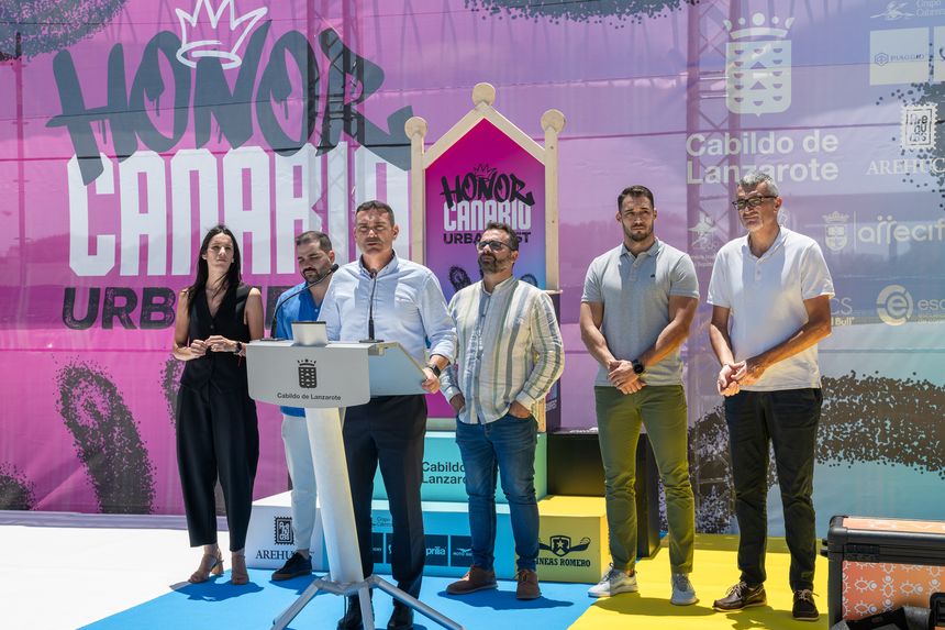 Presentación en la Ciudad Deportiva.