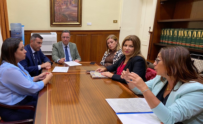 REUNIÓN EDUCACIÓN EN PARLAMENTO (FP LANZAROTE) 2