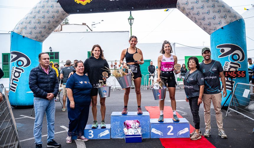 Imagen del podio femenino en la categoría de 10 kilómetros