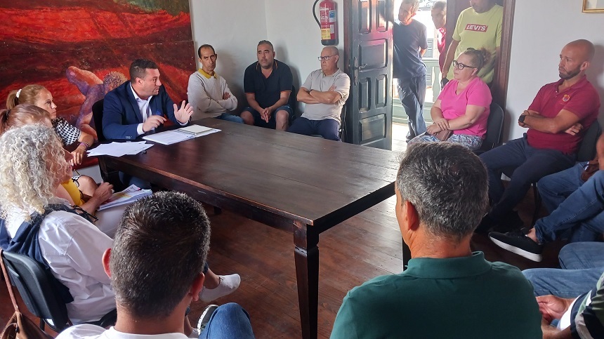 reunión con taxistas 2 de agosto 2024