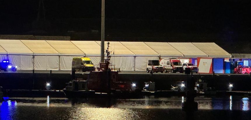 Así son las carpas donde Cruz Roja atiende a los inmigrantes que están llegando a Lanzarote