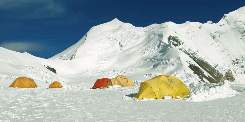 El campamento base desde el que deben prepararse.
