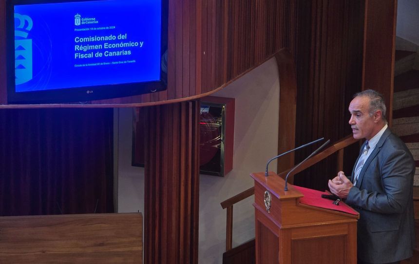 El comisionado durante su intervención