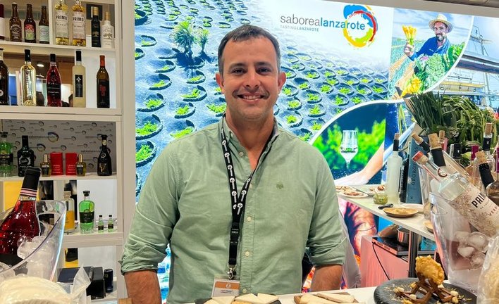 Omar Viña en el stand de Saborea Lanzarote en la pasada edición de Madrid Fusión.
