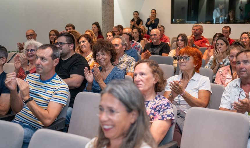 Público asistente al Centro de Interpretación de Mancha Blanca