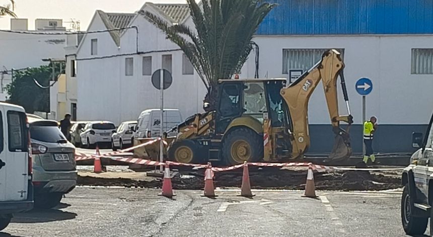 Imagen de la quinta reparación en la misma zona realizada este sábado por la mañana