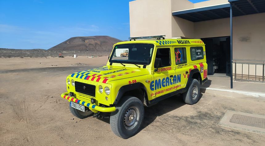 Todoterreno de EMERLÁN en La Graciosa.