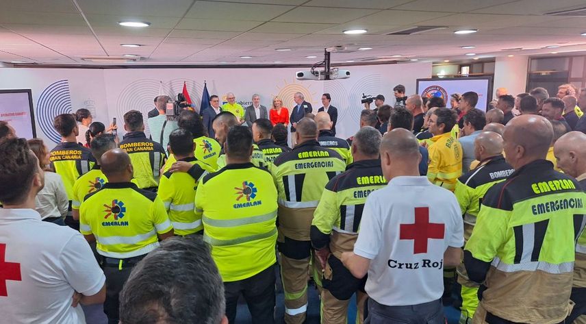 Asistentes al acto organizado por el Gobierno de Canarias.