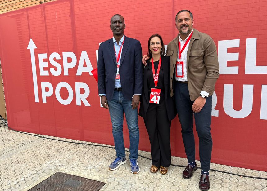 Los integrantes de la Ejecutiva desde Canarias con Nira Fierro
