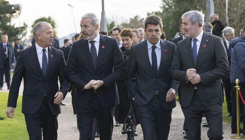 confe tres