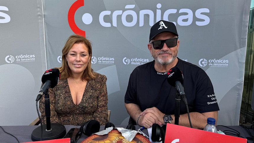 Astrid Pérez junto a Chalo Frías durante el programa Entre Barrios.
