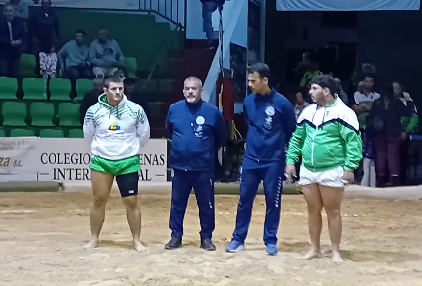 Luchadores del Tao y el San Bartolomé durante el choque de este fin de semana.