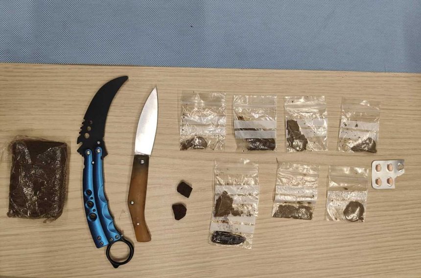 Imagen del material y de las sustancias incautadas por la Policía.