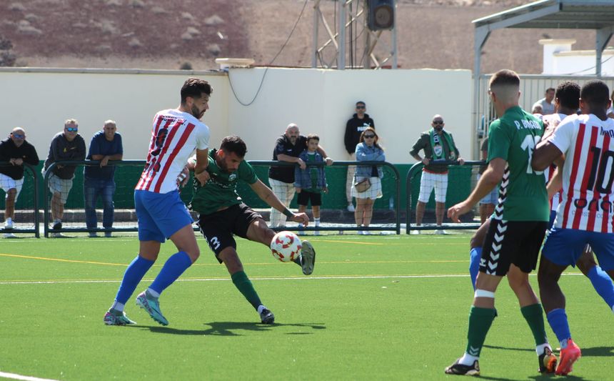 SEGUNDA RFEF. UNIÓN SUR YAIZA - COLONIA MOSCARDÓ (2)