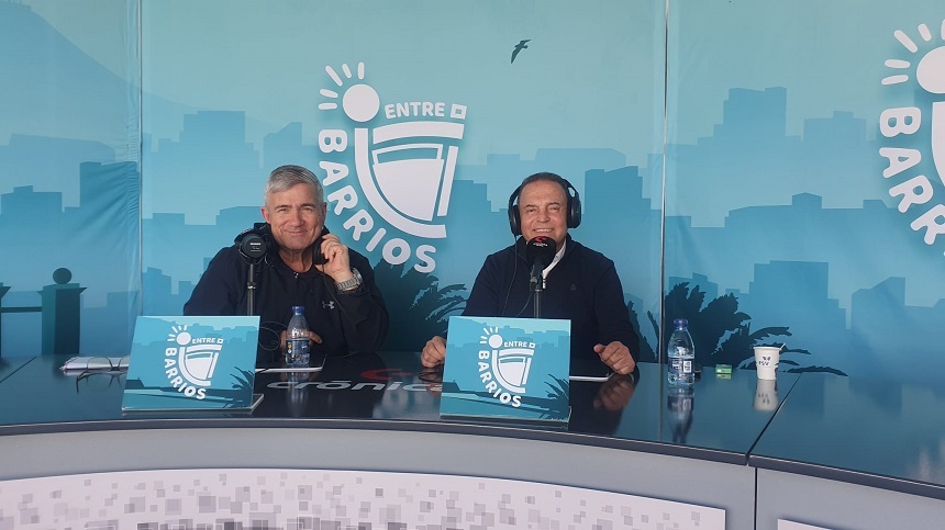 Jesús Machín junto a Chalo Frías en el programa Entre Barrios.