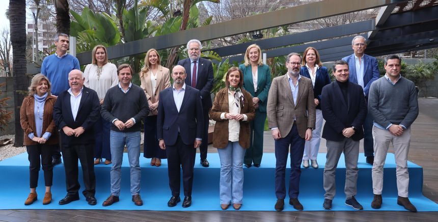 Los participantes en el encuentro del PP este sábado en Córdoba