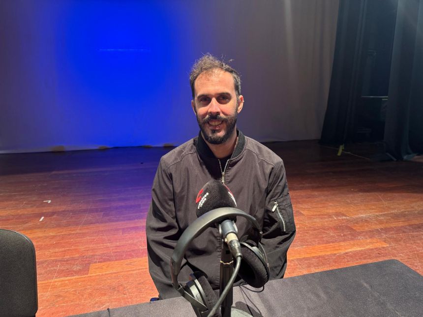 Aytamy Mesa de ComiK teatro.