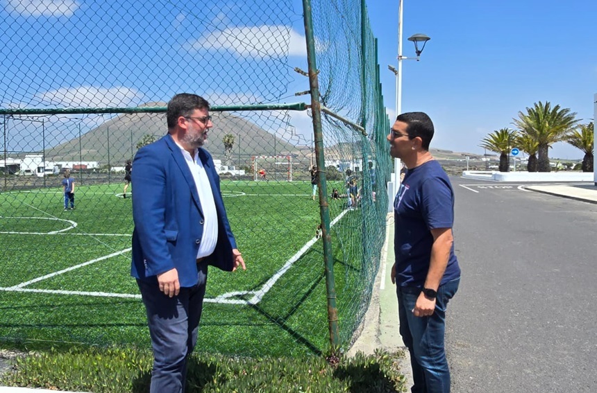 El alcalde Isidro Pérez y el concejal de Deportes Alexis Hernández