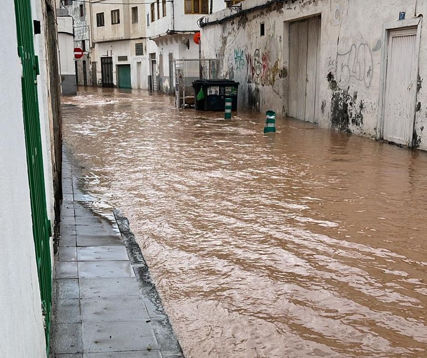 Las calles de Arrecife también se han convertido en ríos