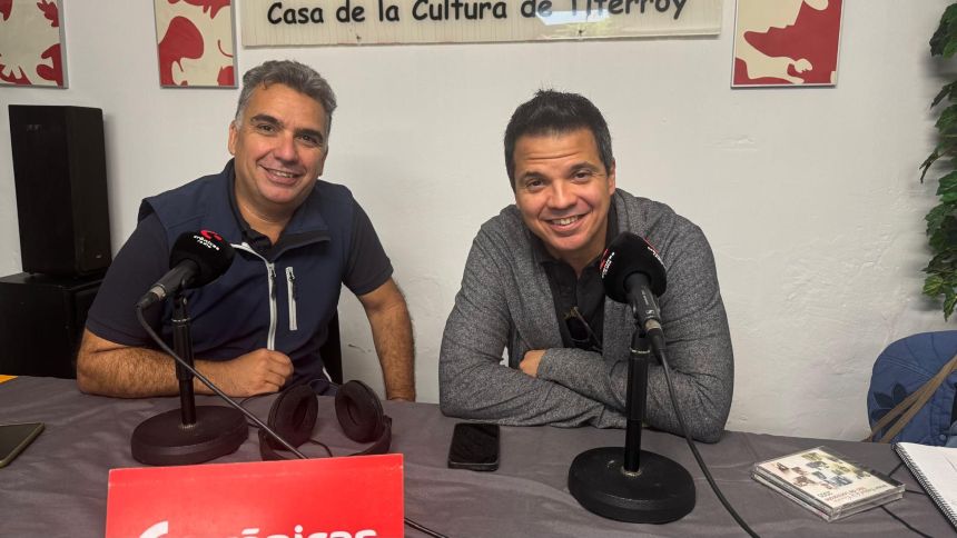 Los hermanos Siro y Pancho Corujo adelantaron lo que será el concierto que darán junto a Achamán el próximo miércoles.