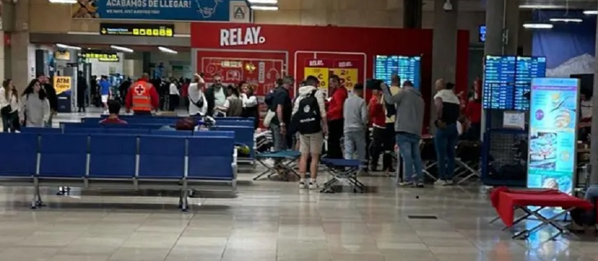 La gente ha vuelto a sentir lo que es un caos dentro de un aeropuerto.