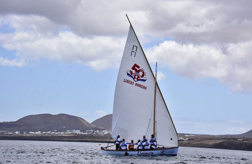 TROFEO MUNICIPIO DE HARÍA VELA LATINA (5)