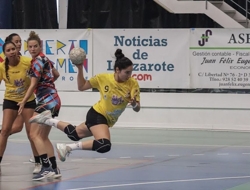 Una de las jugadas del encuentro.