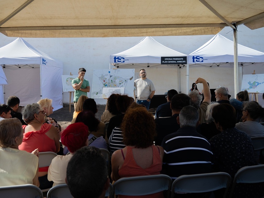 Reunión con los vecinos de Las Virgenes.