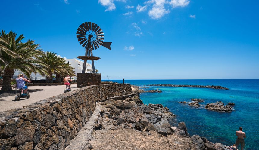 Imagen de otra de las playas de Costa Teguise
