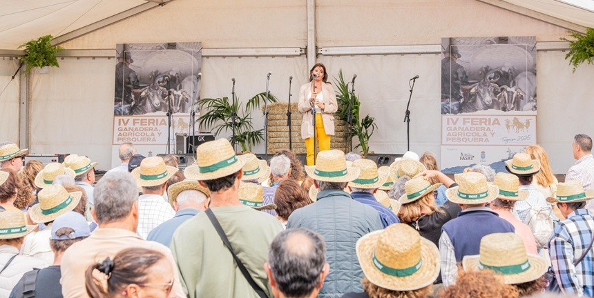 Olivia Duque en la IV Feria de Agricultura, Ganadería y Pesca de Teguise.