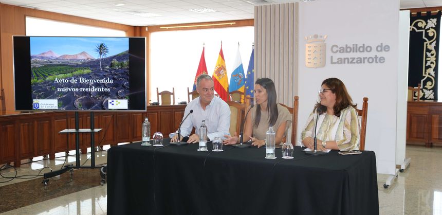 Instante del acto de bienvenida a los MIR