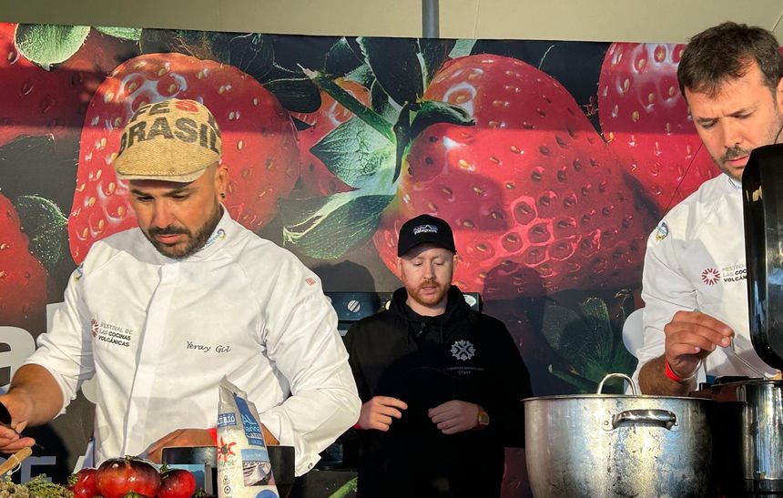 Yeray Gil y Jon Pérez en la demostración culinaria.
