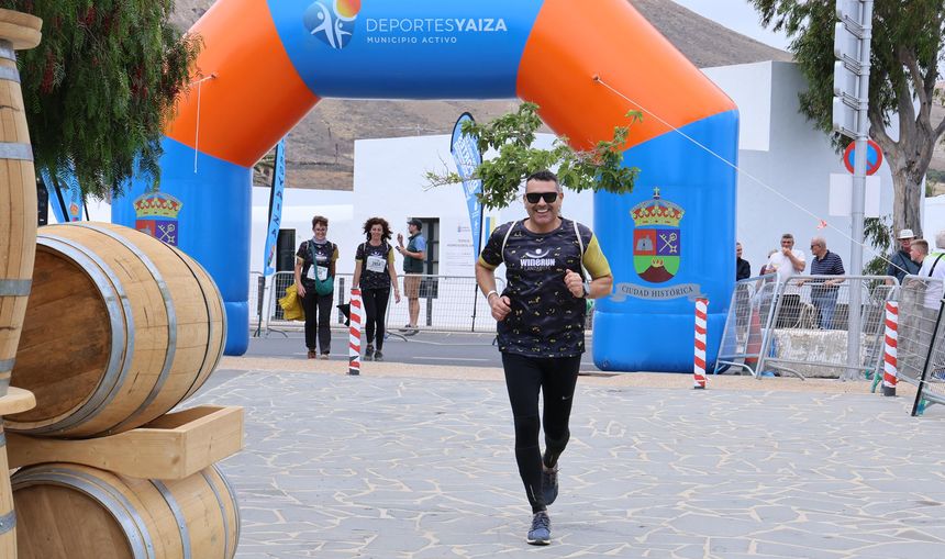 WINE RUN 2025 Oswaldo Betancort llegando a meta