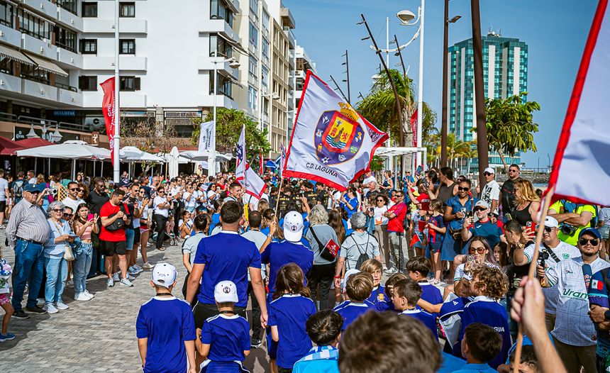 Público y desfile