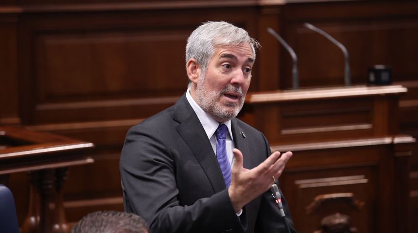 Clavijo este martes durante su intervención en la Cámara autonómica.