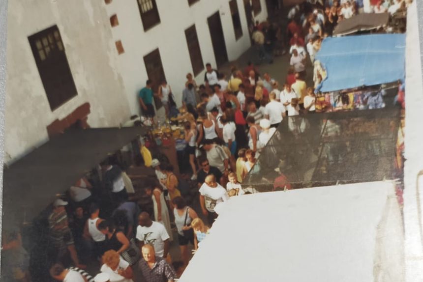 El Mercadillo de Teguise en sus orígenes cuando se tuvieron que ampliar las calles.
