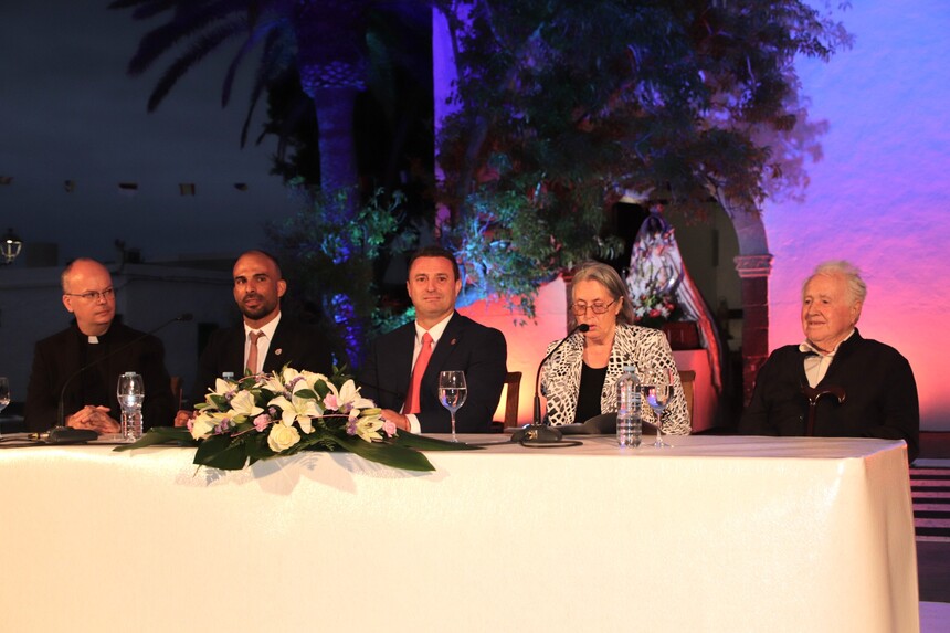Celebrating Community and Tradition: The González Family’s Legacy in Yaiza’s Postal Service
