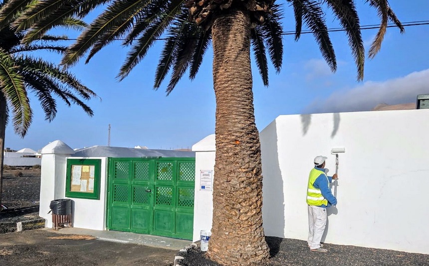 El Ayuntamiento de San Bartolomé acomete obras de mejora en los colegios durante el verano 1