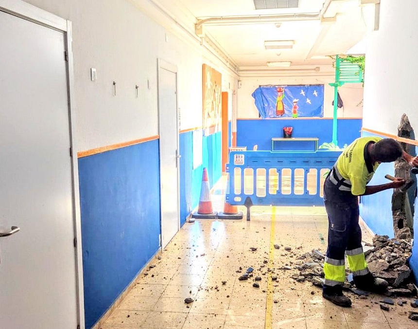 El Ayuntamiento de San Bartolomé acomete obras de mejora en los colegios durante el verano 4