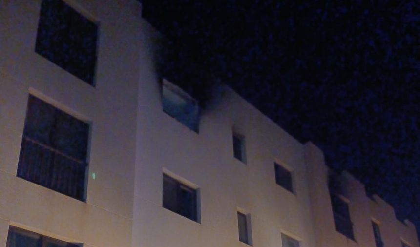 Fire in Arrecife Building Rescues Three and Evacuates One to Hospital