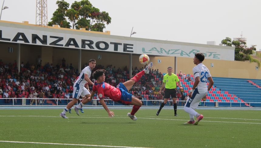 UD Lanzarote Opens Season with Comeback Victory Against CD Tenerife “C”